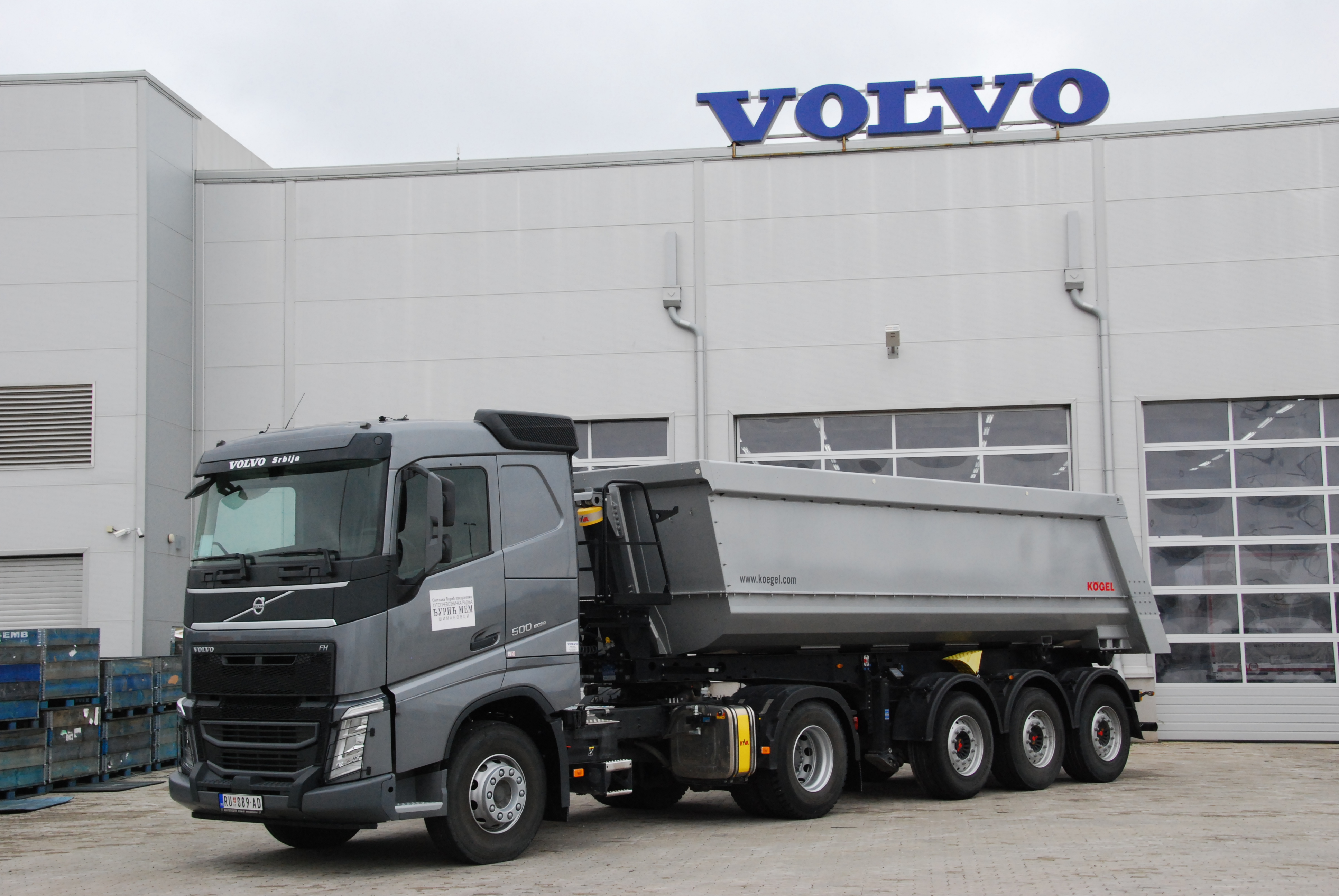 Volvo FH odličan u prevozima peskovito-šljunkovitih materijala i kamenih agregata